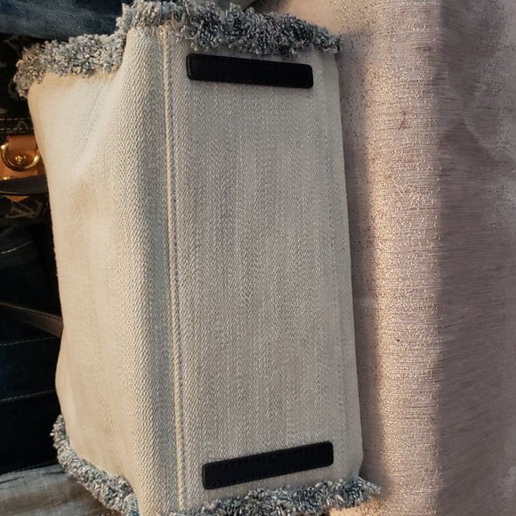 Kate Spade small tote - Picture 5 of 12